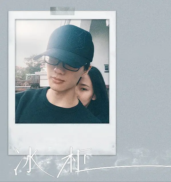 黄龄|34岁黄龄曝恋情！与男友穿情侣装挽手逛街，男方气质儒雅不是许嵩