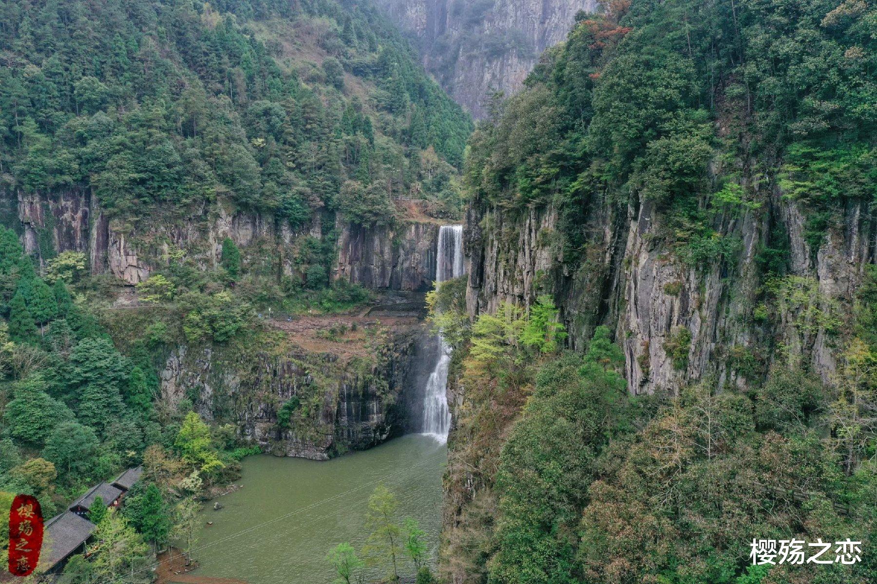 浙江省 浙江唯一以名人谥号为名的县，由三县析置而成，拥有中华第一高瀑