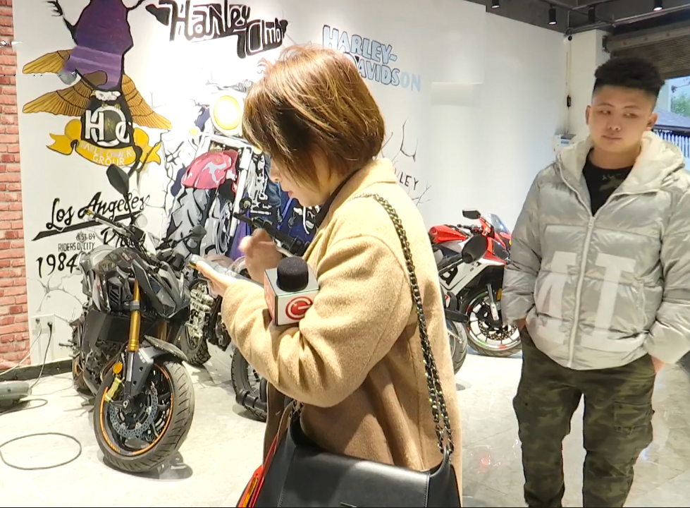 大城侃社会 在车行寄售摩托车，员工把车款卷跑了，老板：临时工已开除