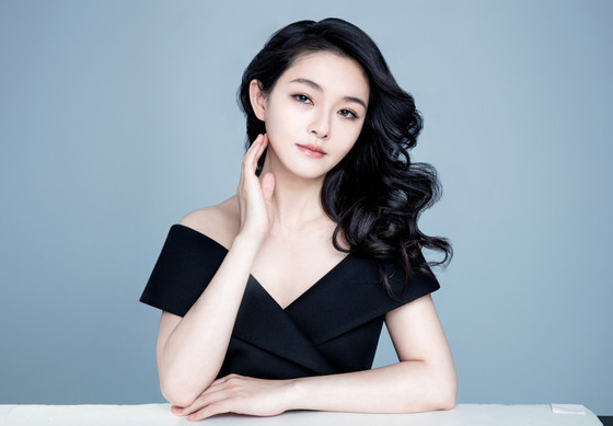 吉克隽逸|有一种“整容”叫吉克隽逸卸妆，素颜曝光后，网友：为啥要扮黑？