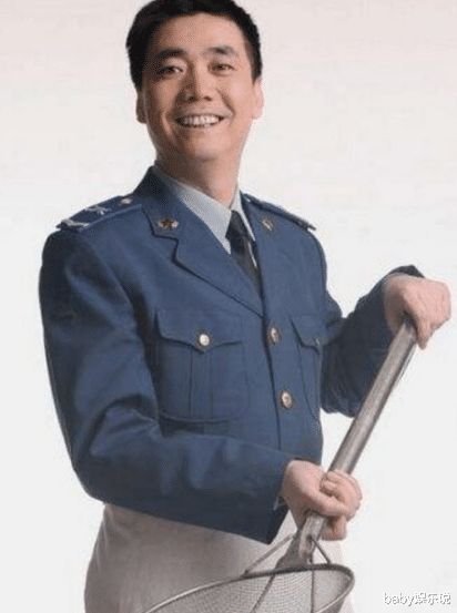 范明|范明：娶大6岁二婚女当老婆，对继子视如己出，今继子成国家骄傲