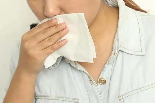 呼吸科姚宏胤医生|尘肺病的早期症状