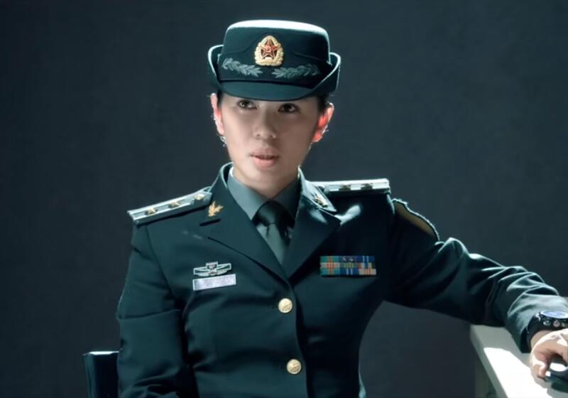 军人|矫揉造作就别演军旅剧了，这8位女星告诉你，什么叫飒爽军人气质