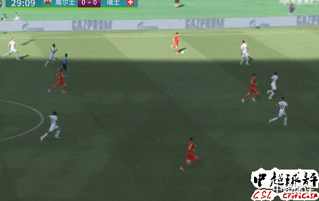 欧洲杯|欧洲杯第1次出现“内讧”：23岁曼联新星下场时罕见发飙！