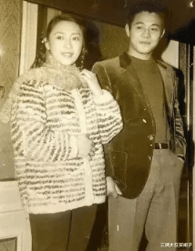 三姨太在买裙子|李连杰:为美娇娘修2亿豪宅,原配却住地下室,今重病是现世报?