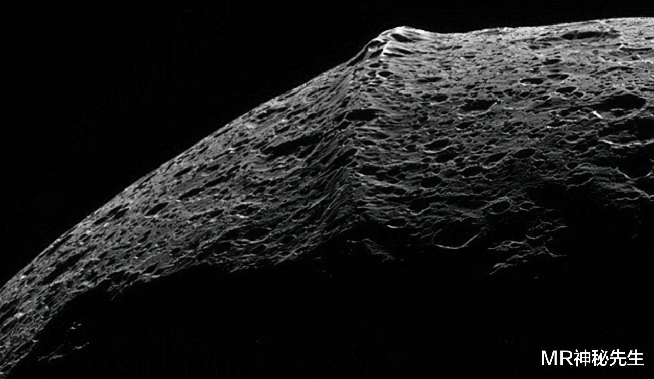 继月球之后,土卫八被怀疑是人造天体?或是外星废弃飞船(上)