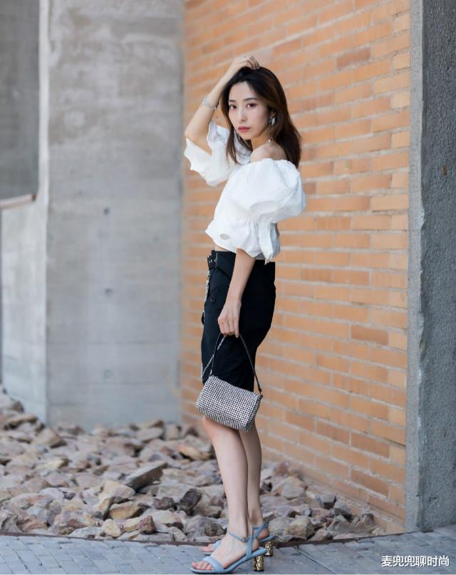 麦兜兜聊时尚|中年女人最爱的黑白配,再加入一点“亮色”,就会高级得令人神往