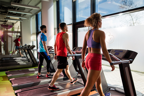 老黑聊减肥|20岁女孩进减肥训练营后猝死，无序的市场太可怕！