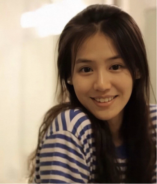 马思纯|马思纯旧照曝光，清纯无敌！网友感叹：“恋爱脑”改改吧