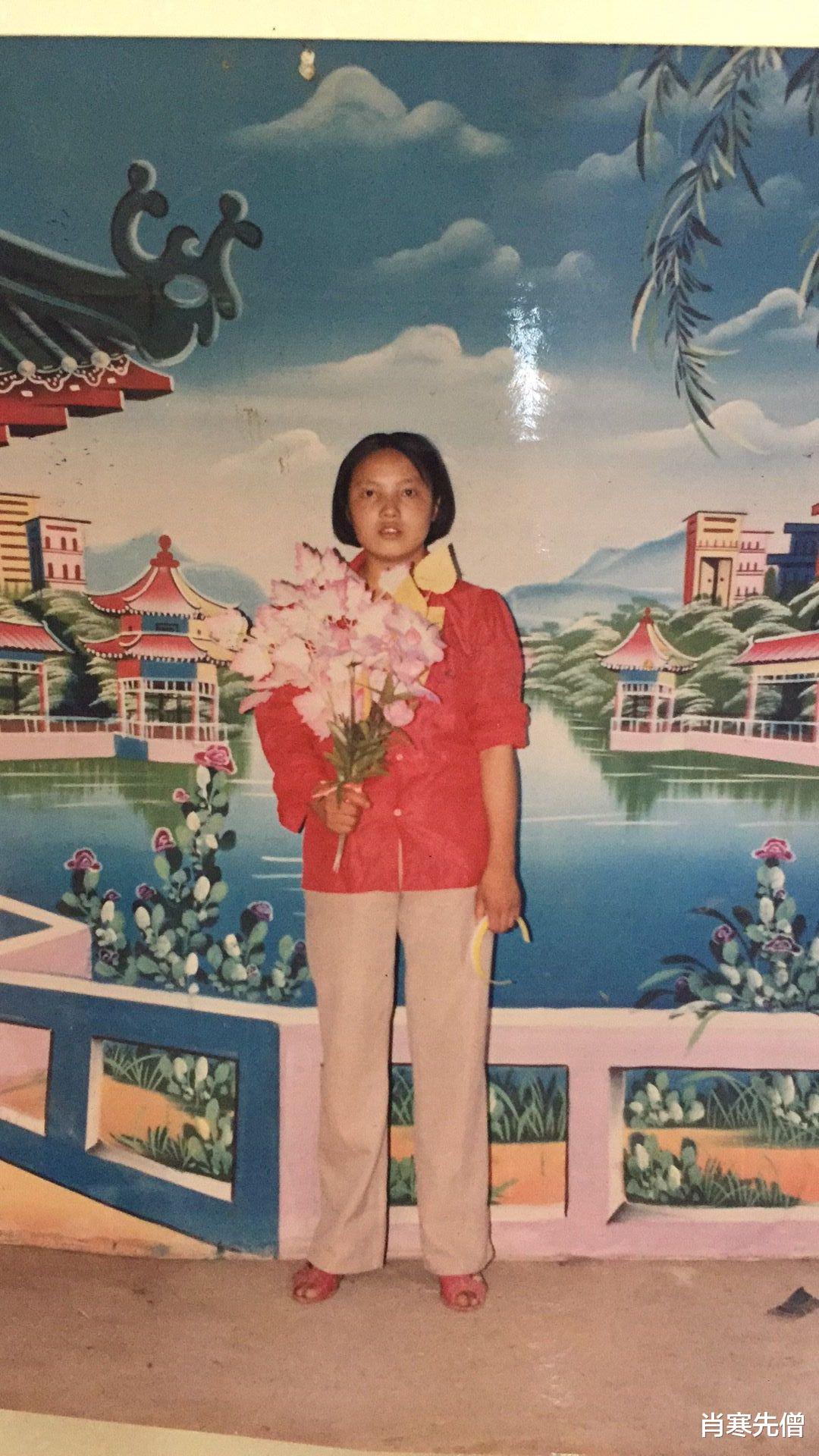 2009年,小伙在火车上与阿姨闲聊,才知她是自己失踪20年的母亲