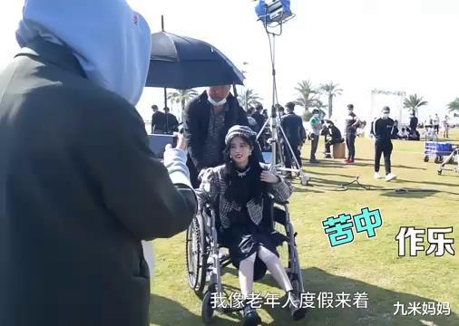 易烊千玺|吴磊脸被炸花，易烊千玺筋断了，相比之下鞠婧祎的带伤拍戏太可笑