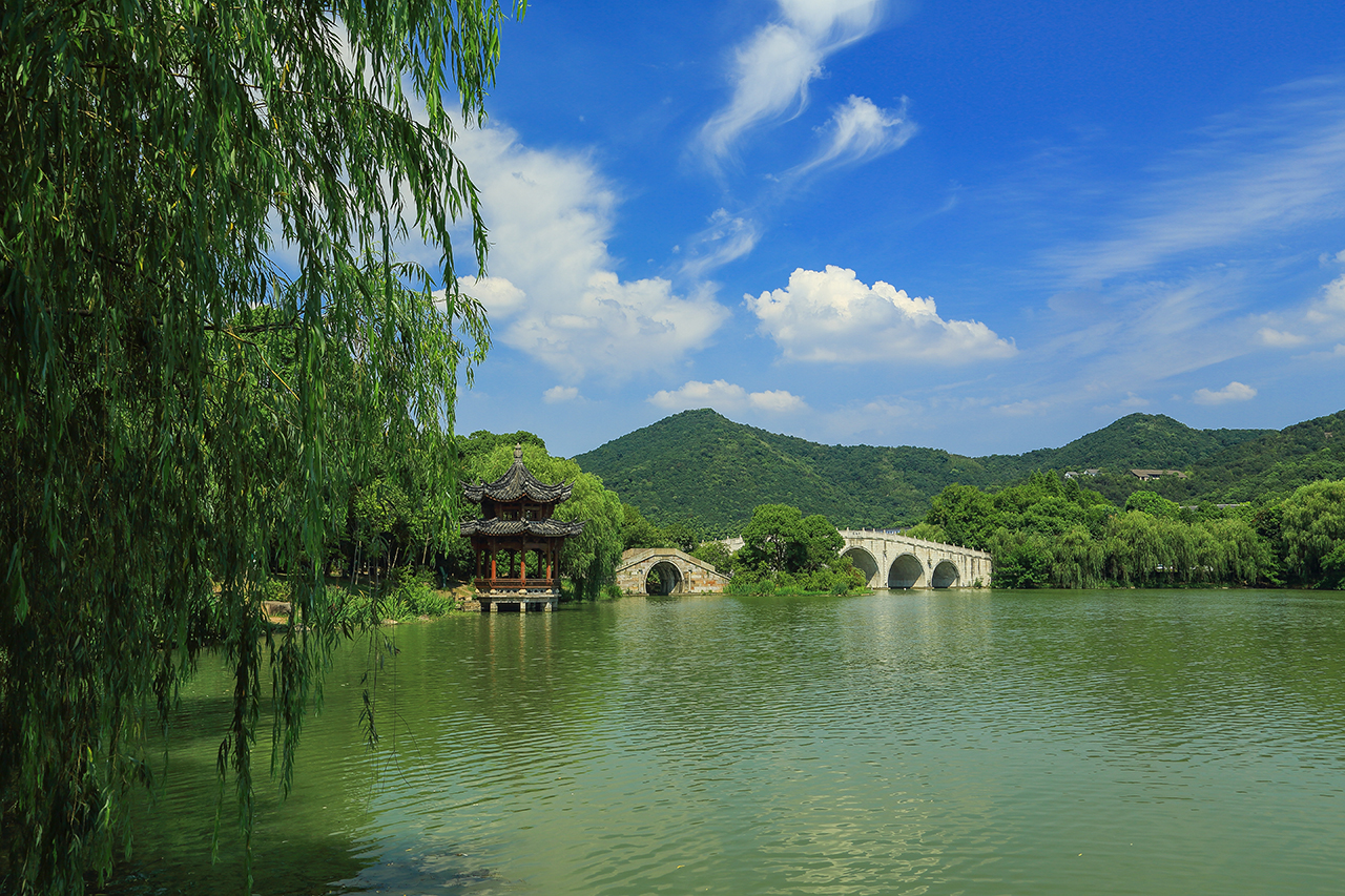 |浙江一个全天开放的湖泊，门票免费，打造成国家级旅游度假区