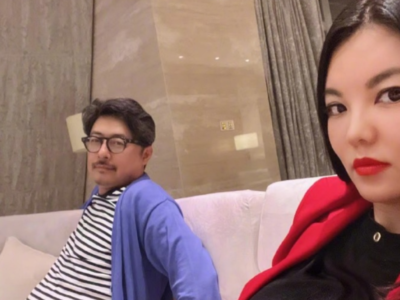 李湘|李湘女儿才是“整容式”长大，小时候肉嘟嘟，如今瘦身成功成女神