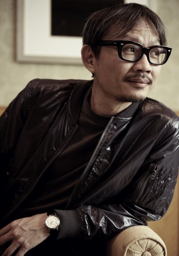 王紫璇|63岁导演陈国富被拍，带小34岁女星回家，王紫璇还带着个孩子