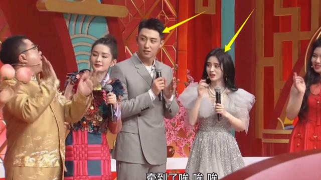 鞠婧祎|李沁1米66鞠婧祎1米59，分别站黄景瑜两侧，才懂直男为啥爱小个子