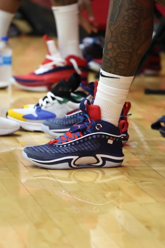 陈博主潮物Sneaker|美国男篮上脚图，哪款是你的最爱