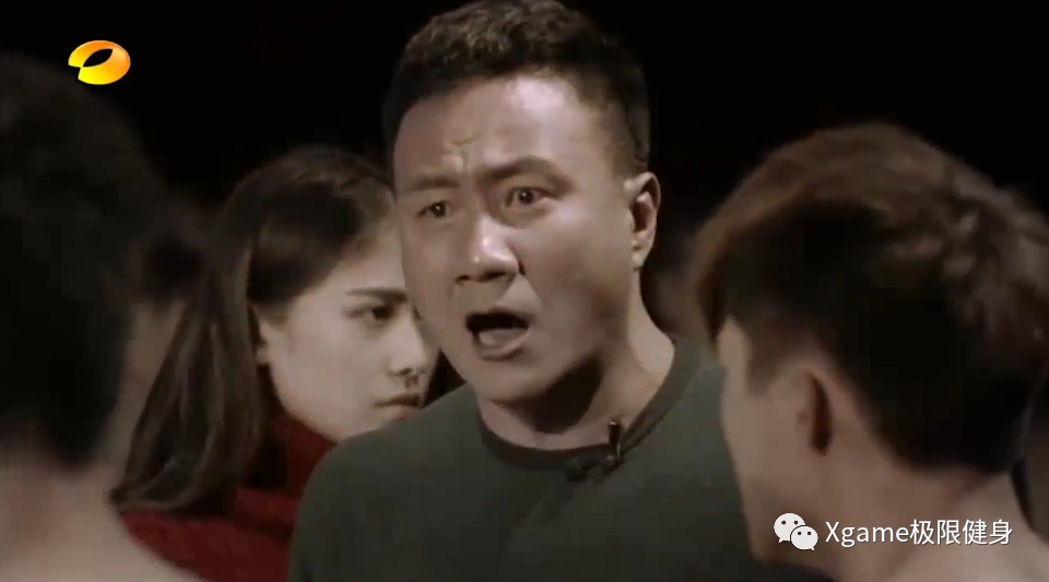 胡军|清一色白斩鸡身材！小鲜肉被胡军怒斥：你们不能称之为男人！