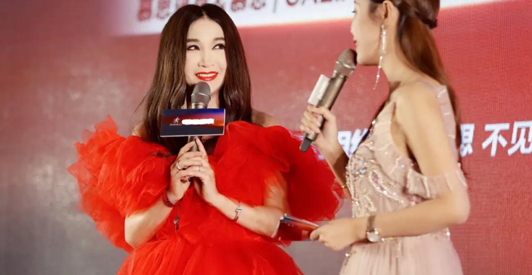 关之琳|十大港圈女神出场费，周慧敏45万，关之琳55万，最高120万