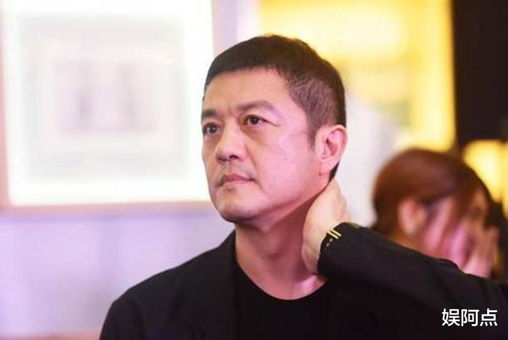 李亚鹏|“猎艳高手”李亚鹏，越老越吃香，他凭什么？