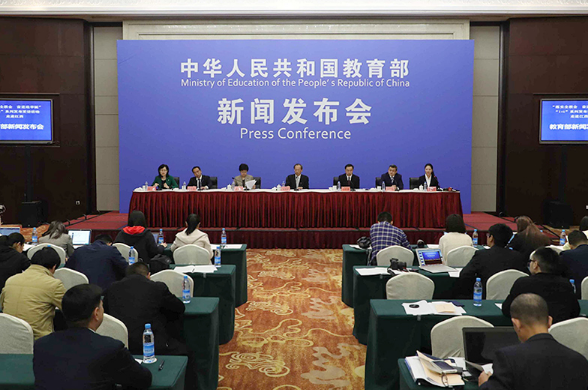 安妈育儿日|教育部公布数据，2020年研究生扩招20.74%，高学历会贬值吗？