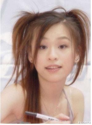 王心凌|王心凌的悲哀，也是台湾偶像的无奈，当年多风光，如今多‘拉胯’