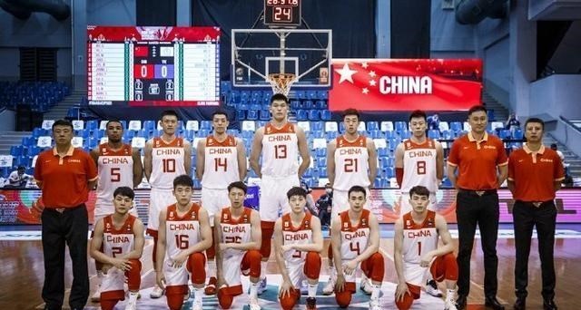 清浅微笑的我|亚洲杯12人大名单基本确定！中国男篮或遭遇滑铁卢，杜锋保五争三