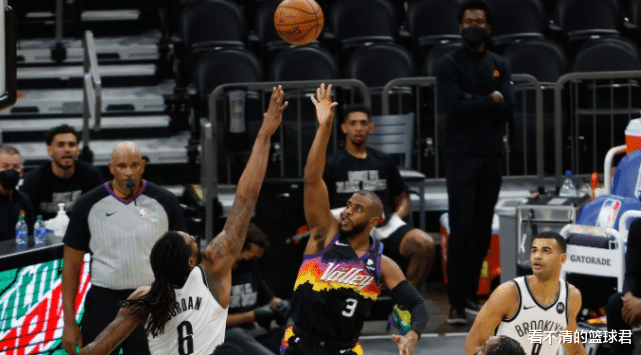 克里斯·保罗|篮网实现24分大逆转!保罗关键两记三分难救主,布克末节隐身?