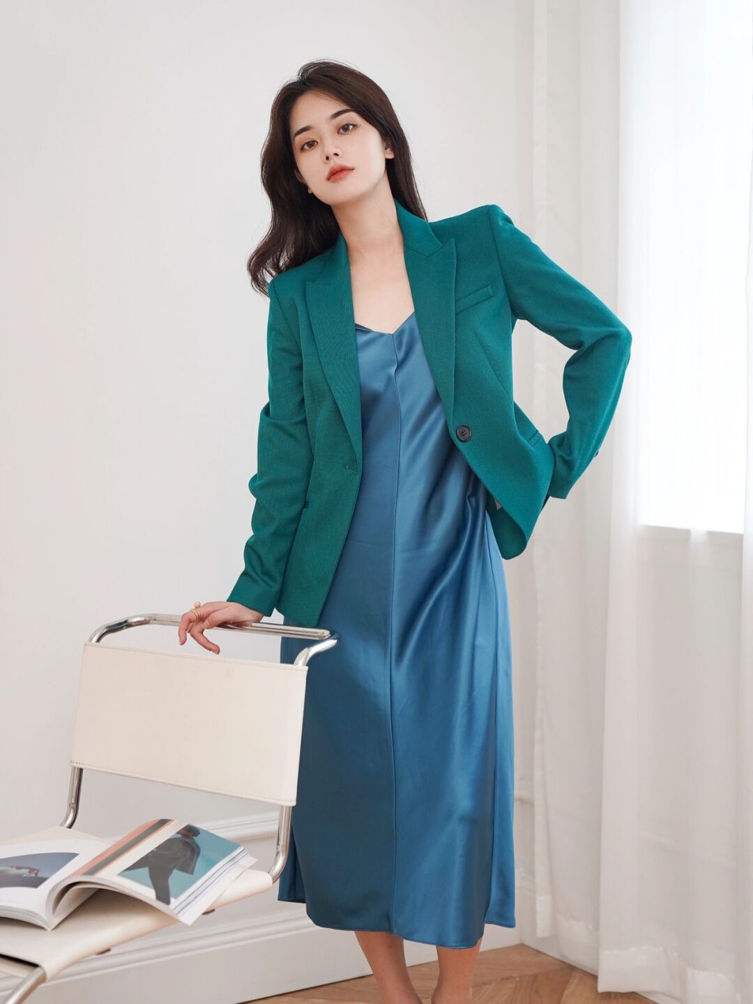 何有强|女神博主绿色衣服单品穿搭，居然能搭配得那么好看，优雅又显白