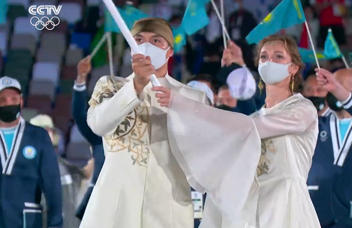 驚艷！哈薩克斯坦旗手仙女顏值，場外摘口罩照片曝光，反差巨大-圖5
