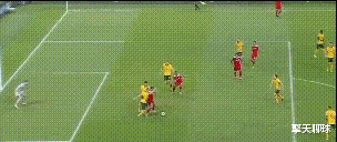 日本队|3-1，亚洲第2踢疯了，日本队拦路虎轰然倒下，仅仅抵抗了21分钟