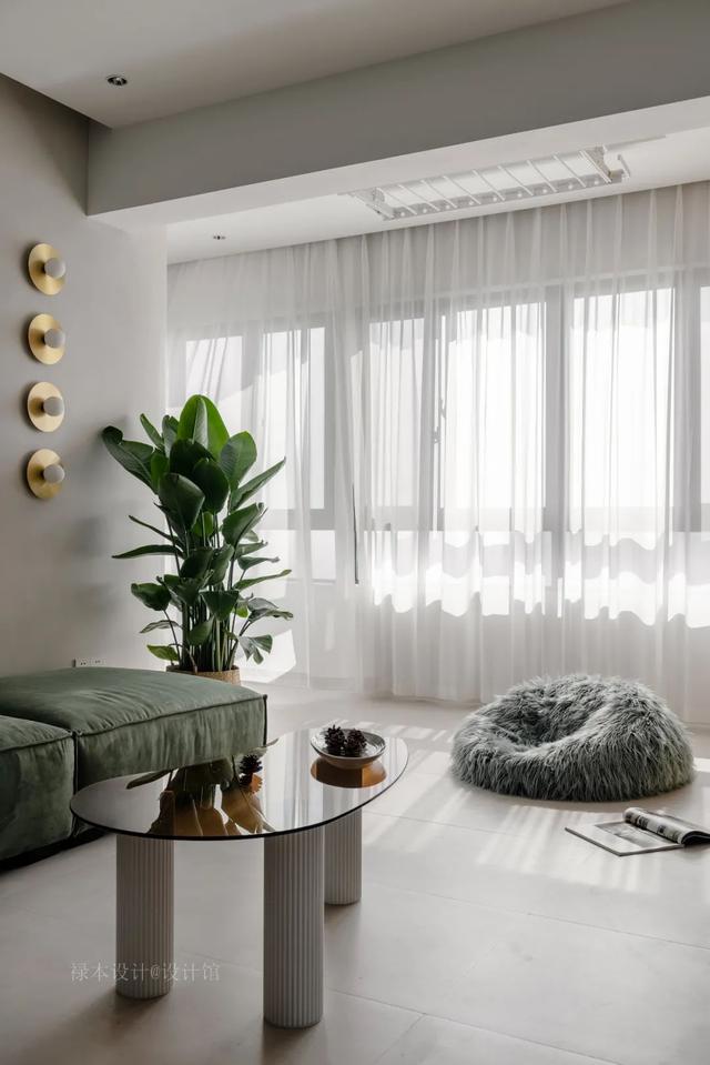 117㎡现代极简,简洁大方的空间,布置出清新舒适的华丽感