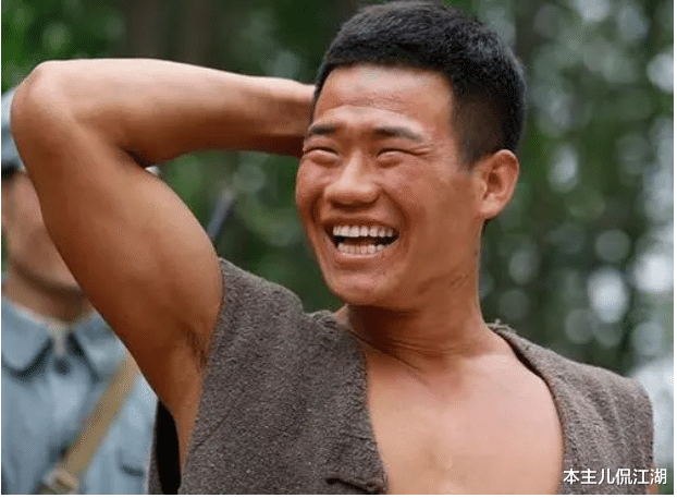 孟智超|8岁成名，14岁秃顶，植发挨300多针不后悔，还记得“三毛”孟启超吗