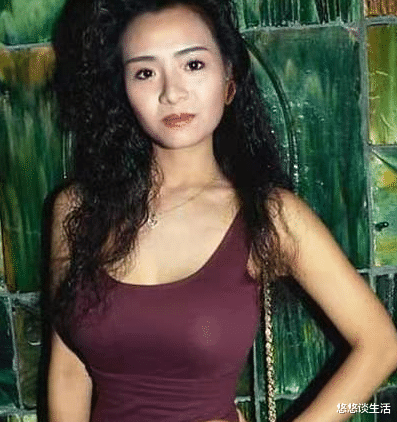 叶子楣|她为胸部投保200万，成为红极一时的艳星后，为爱息影数年不结婚