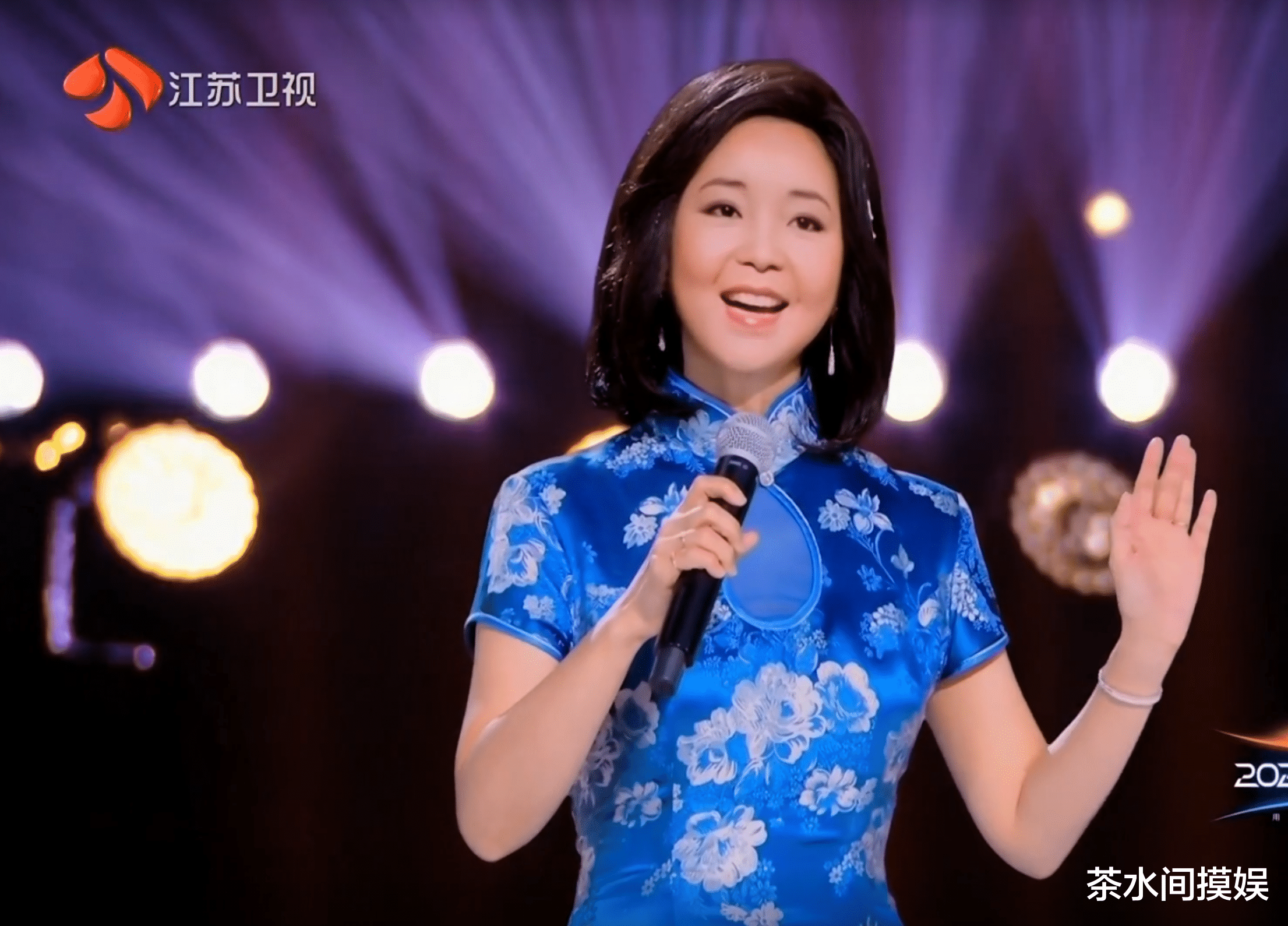 陈伟霆|跨年明星百态:Baby瘦出脊骨,陈伟霆撞脸甄子丹,张杰唱歌遭翻车