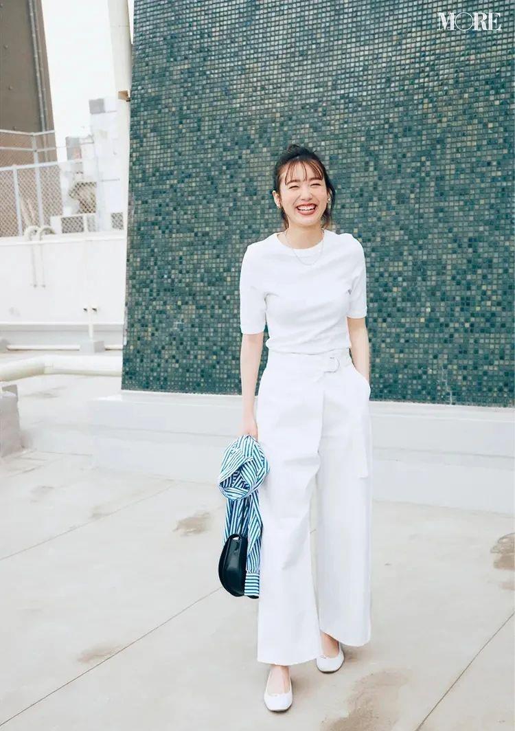 蔡宏志聊时尚|拒绝花里胡哨，素雅有气质的穿搭，更“亮眼”！