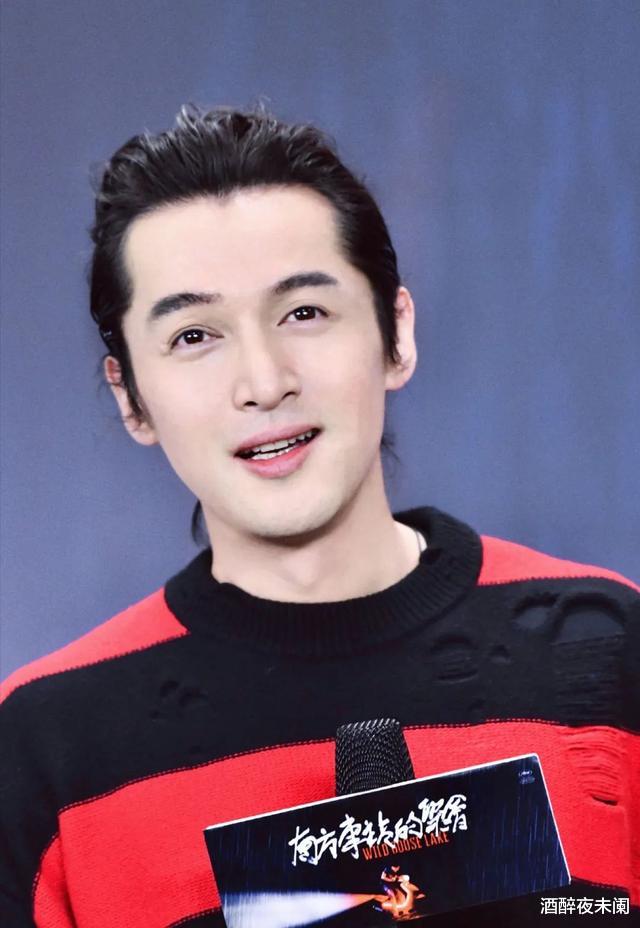 关晓彤|胡歌母亲：干涉儿子两段恋情致他单身至今，带着对儿子的牵挂离世