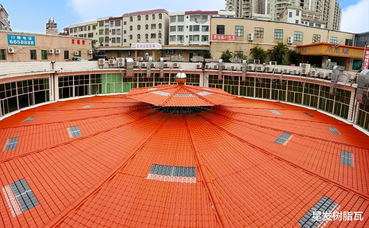 合成树脂瓦屋面搭配哪种采光瓦使用比较好?