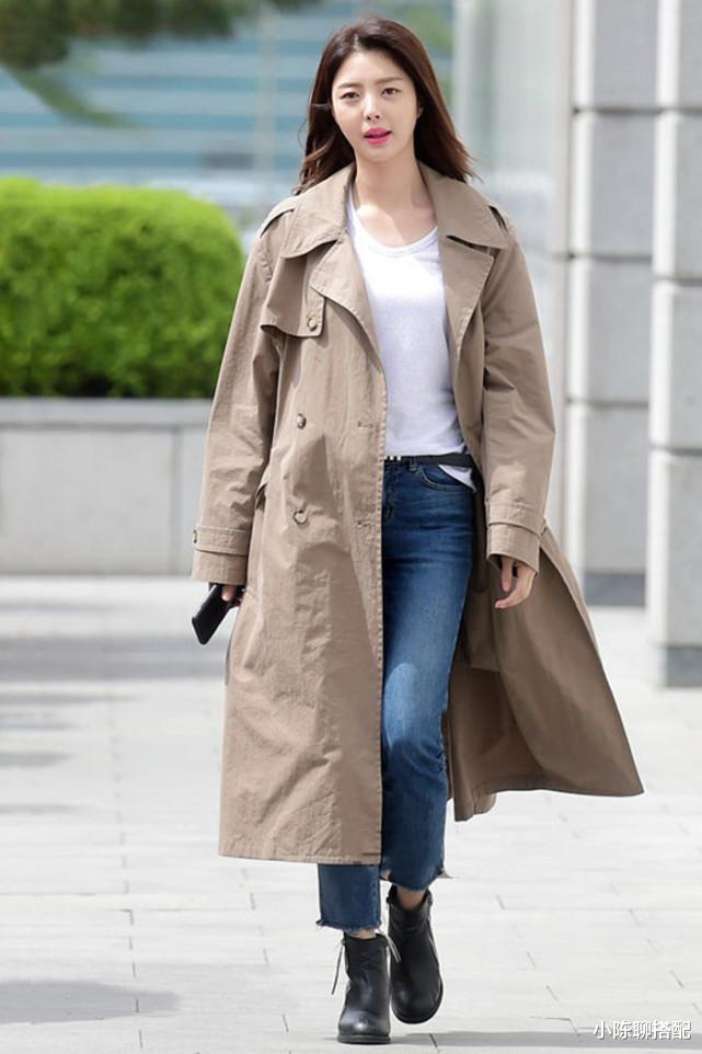小陈聊搭配|初秋到来,风衣安排上!2个穿搭重点3个搭配思路,时髦又高级