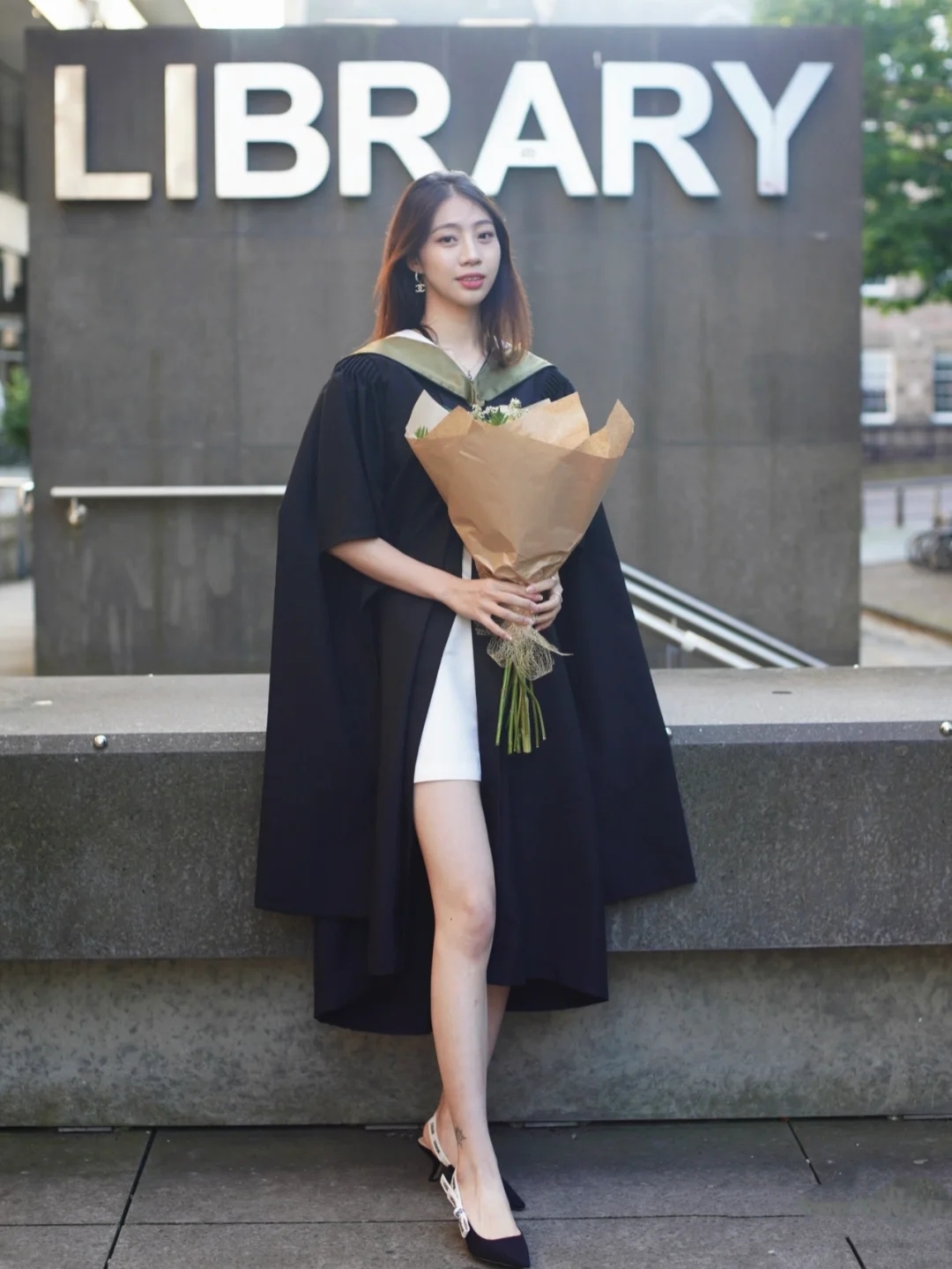 27君|毕业袍也挺好看！