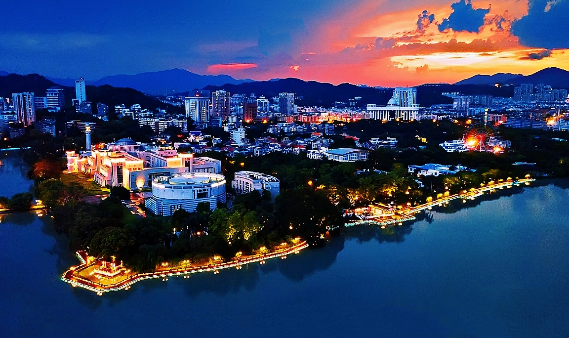 麻城漫谈 我国1个黑马省份,将建设两极两圈三轴,加速全省融入发展