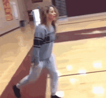 日本天皇|“日本天皇女儿照片流露出来，被网友笑坏了”