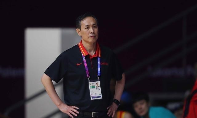 清浅微笑的我|女足女排令人失望!中国女篮终于迎来首秀,拒绝爆冷,央视直播