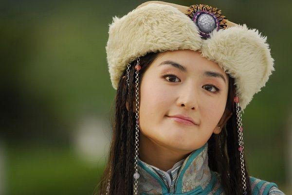 赵丽颖|官宣离婚后，赵丽颖忽然公开认爱！网友：早就看你们不对劲！