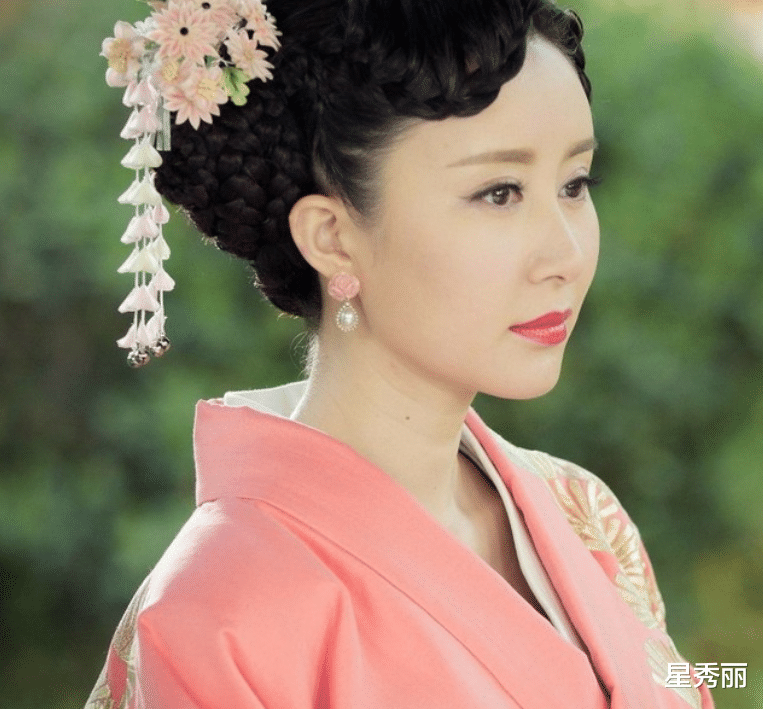 舒畅|舒畅也去卖货了，凭借着高国民度力压张庭朱梓骁成为带货榜第一