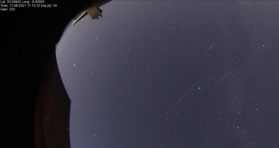 猛犸象 闪耀在世界各地的英仙座流星雨!