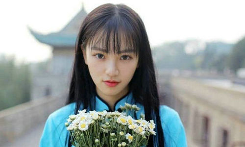 陈都灵|章泽天晒照庆生，陈都灵放复古大片，那些年我们一起追过的校花