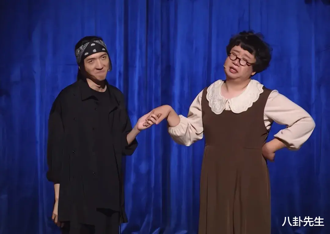 喜剧大赛|《喜剧大赛》金靖和武六七还要被强捧到何时？一个尬演，一个无趣