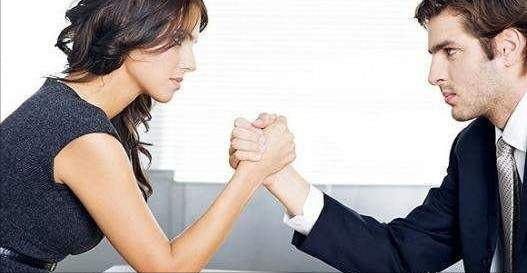 职业规划|职场是个小社会，怎么对付打压你的同事呢？分析原因，合理应对