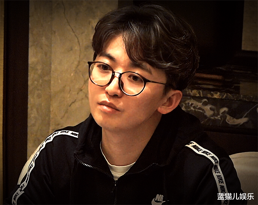 奔跑吧兄弟|《跑男》变“走男”？新导演风格引争议，网友吐槽在营销虚假快乐