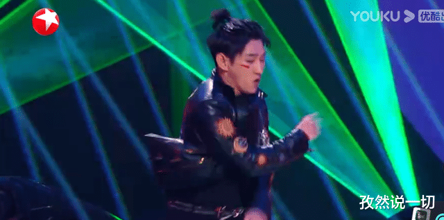 陈亚男|《追光吧》播出两期，热播榜一成绩斐然，下血本请来8个冠军哥哥